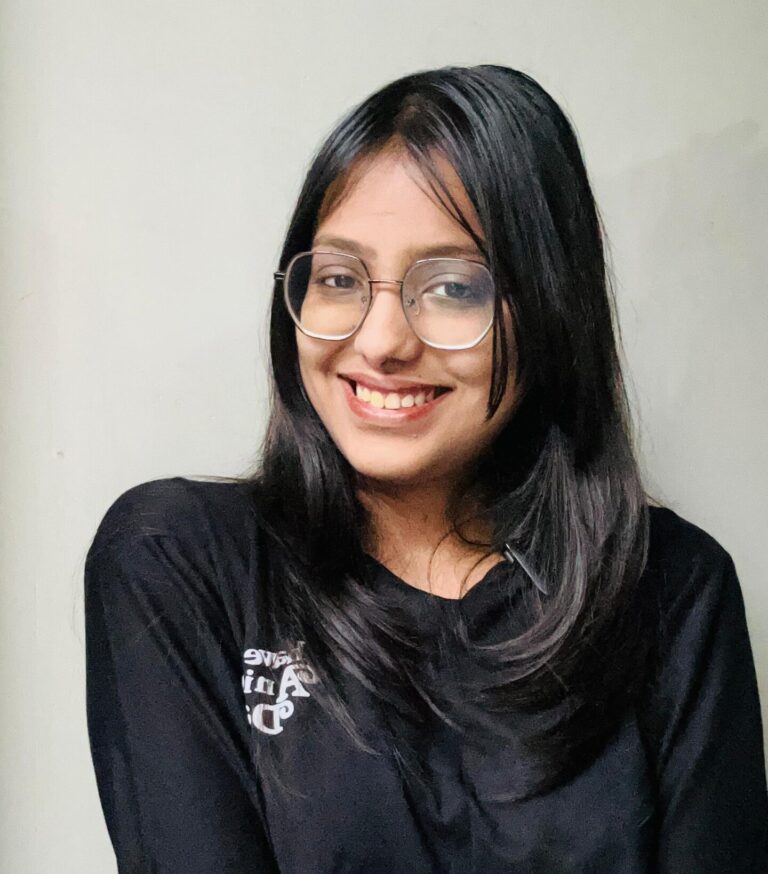 Suruchi garg- Booklyreads. book influencer, book blogger.